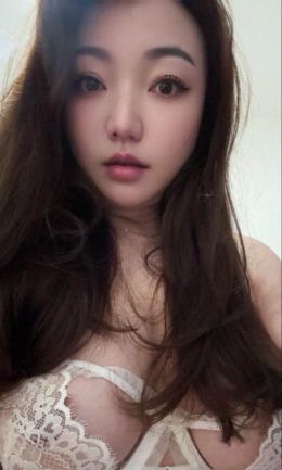 罗湖妖媚一笑