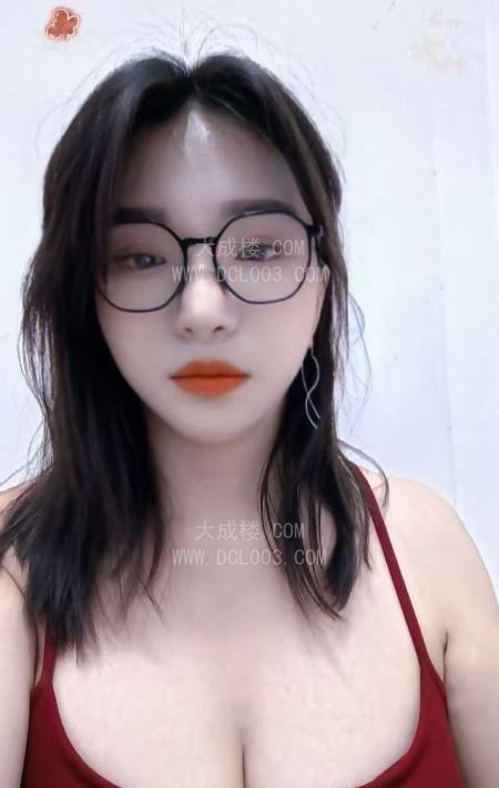 杭州戴眼镜的大奶小画