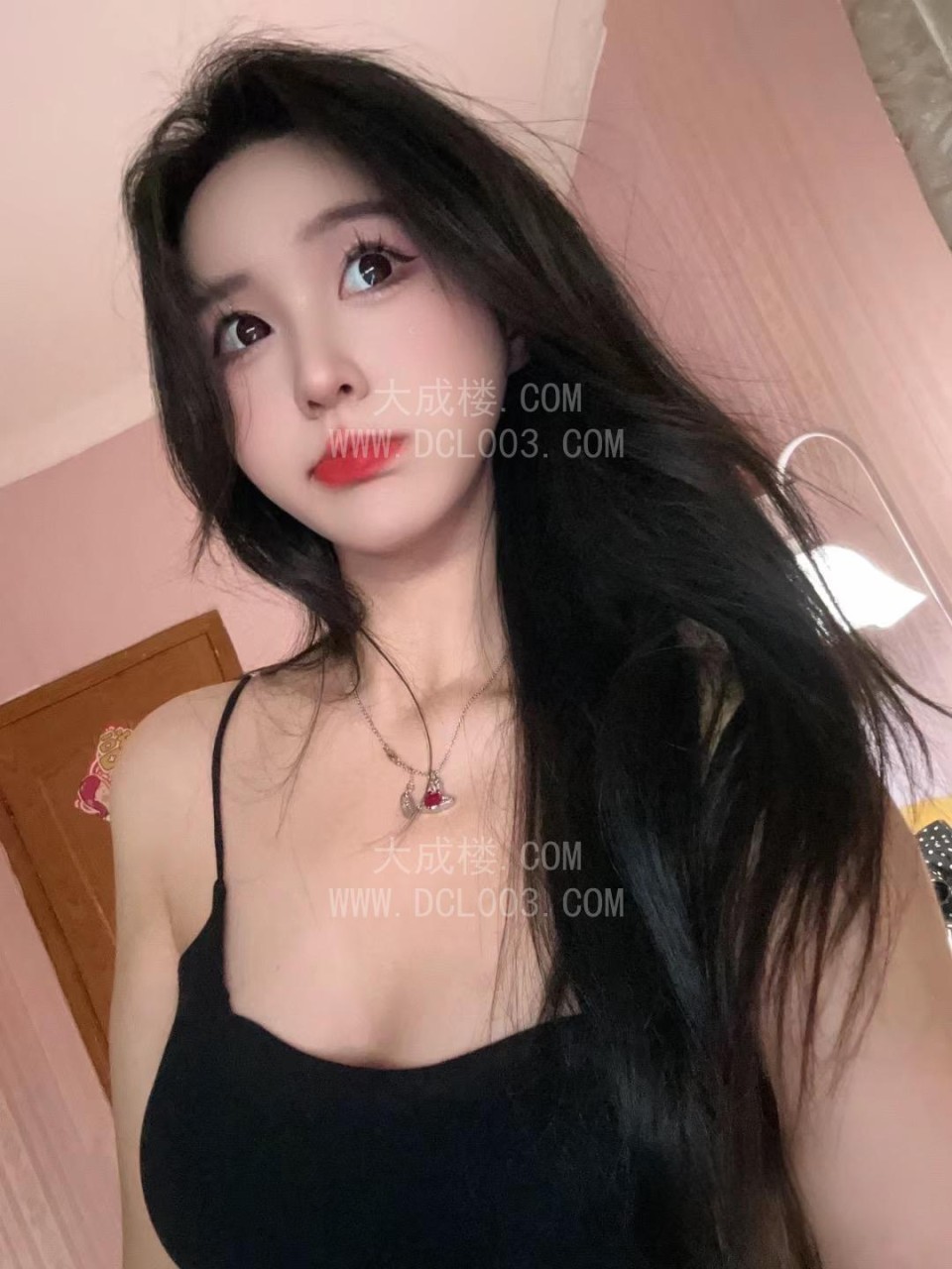 闵行白嫩小娘们