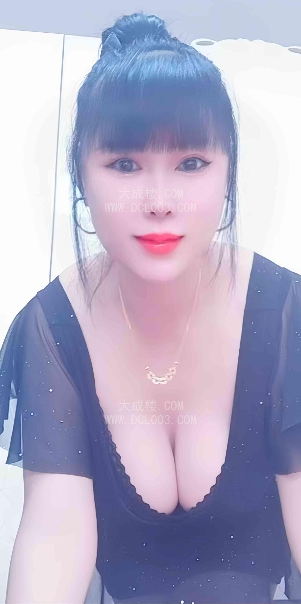浦东大奶骚少妇婉婷