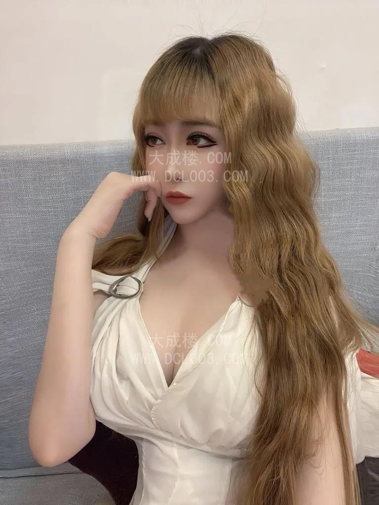 江北童颜美乳洋妞