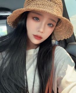 武汉江岸零零后小嫩妹