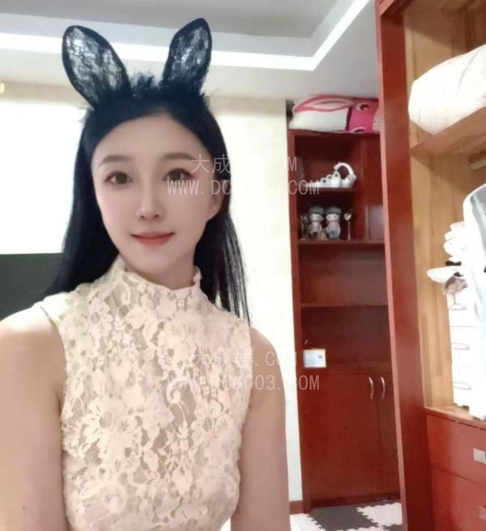 武汉光谷风情旗袍小仙女