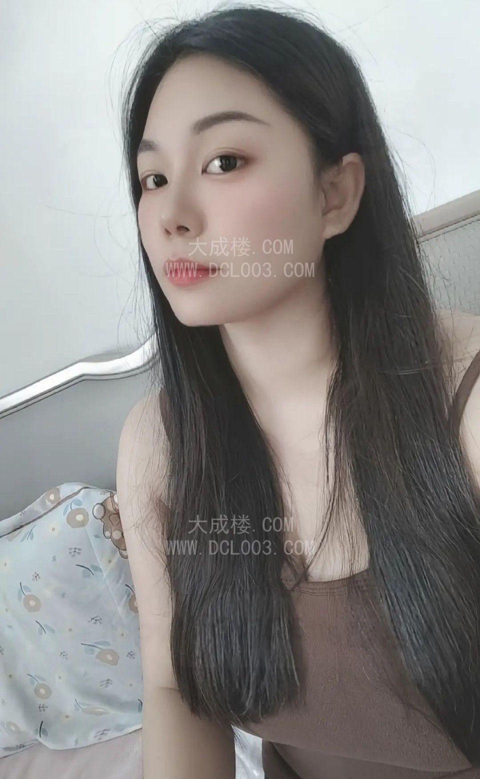 浦东成熟大胸少女