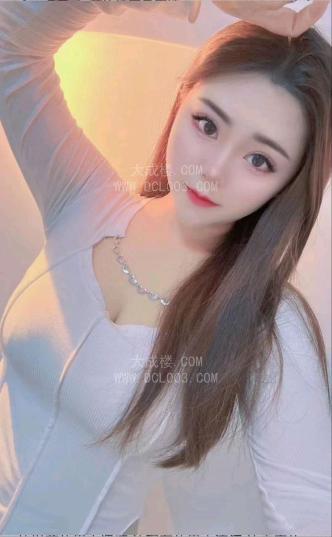南京南站丝袜大胸妹