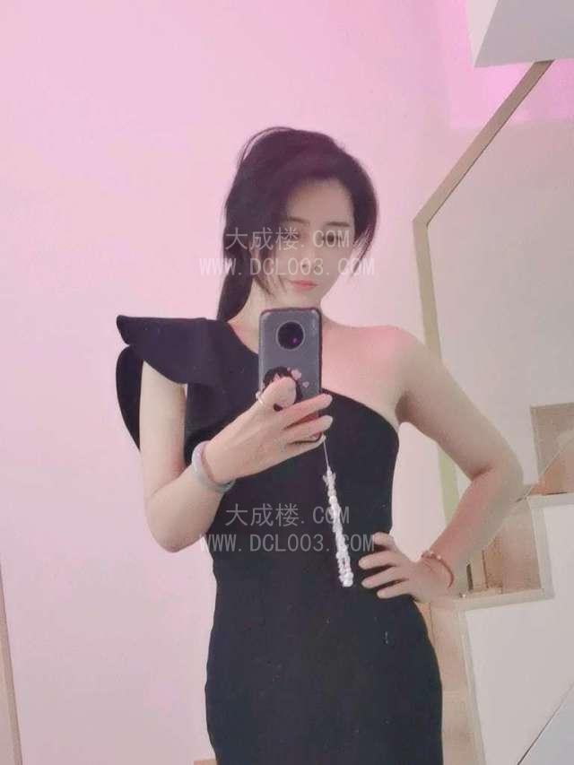 昆明气质前突后翘御姐小雨