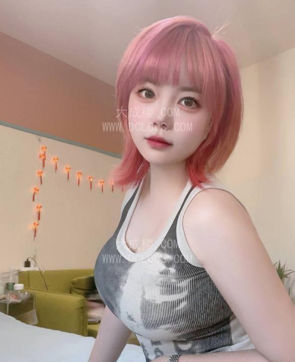 徐汇短发大胸服务好妹子