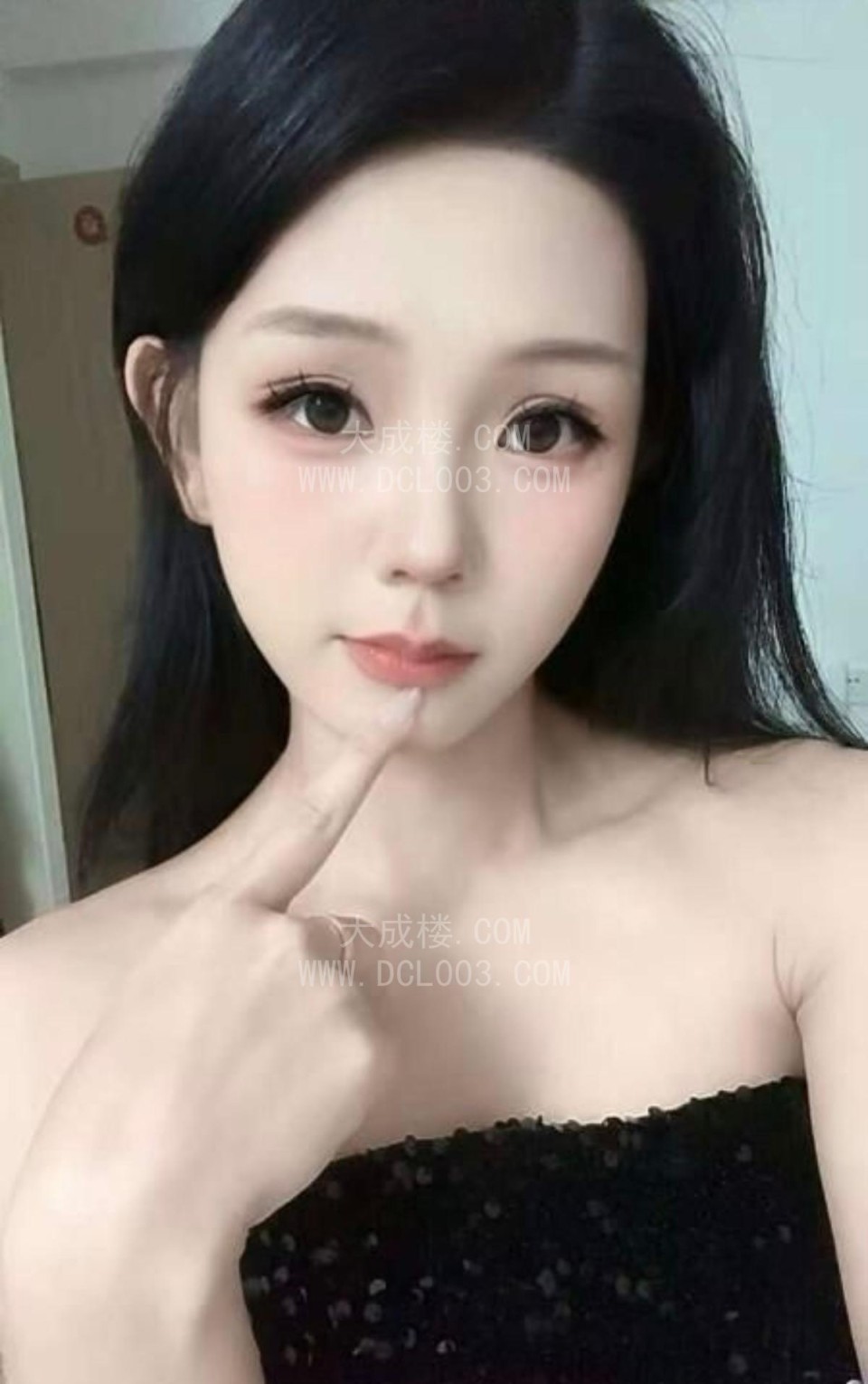 青岛00后娇嫩小骚货