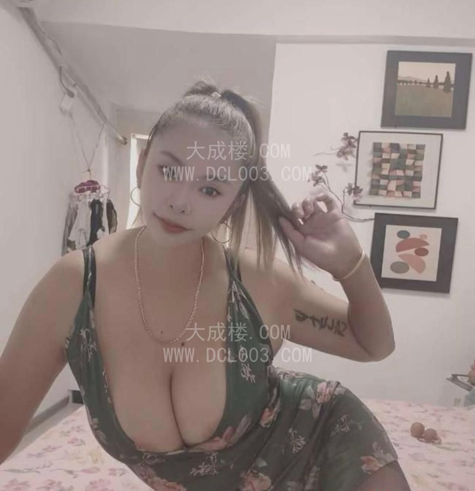 苏州巨乳E罩杯喷水骚女