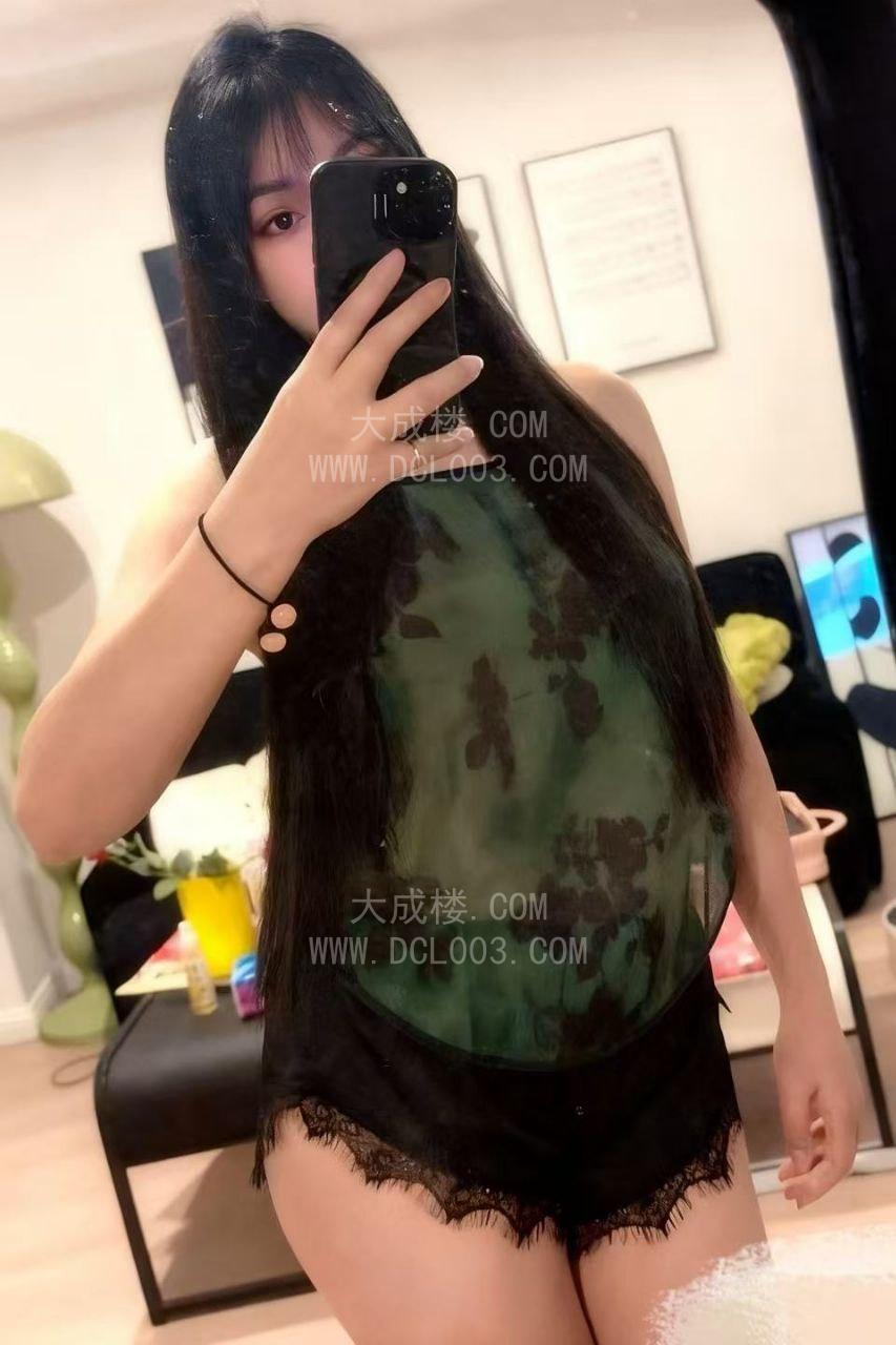 湖州吴兴漂亮大奶美女服务好不机车