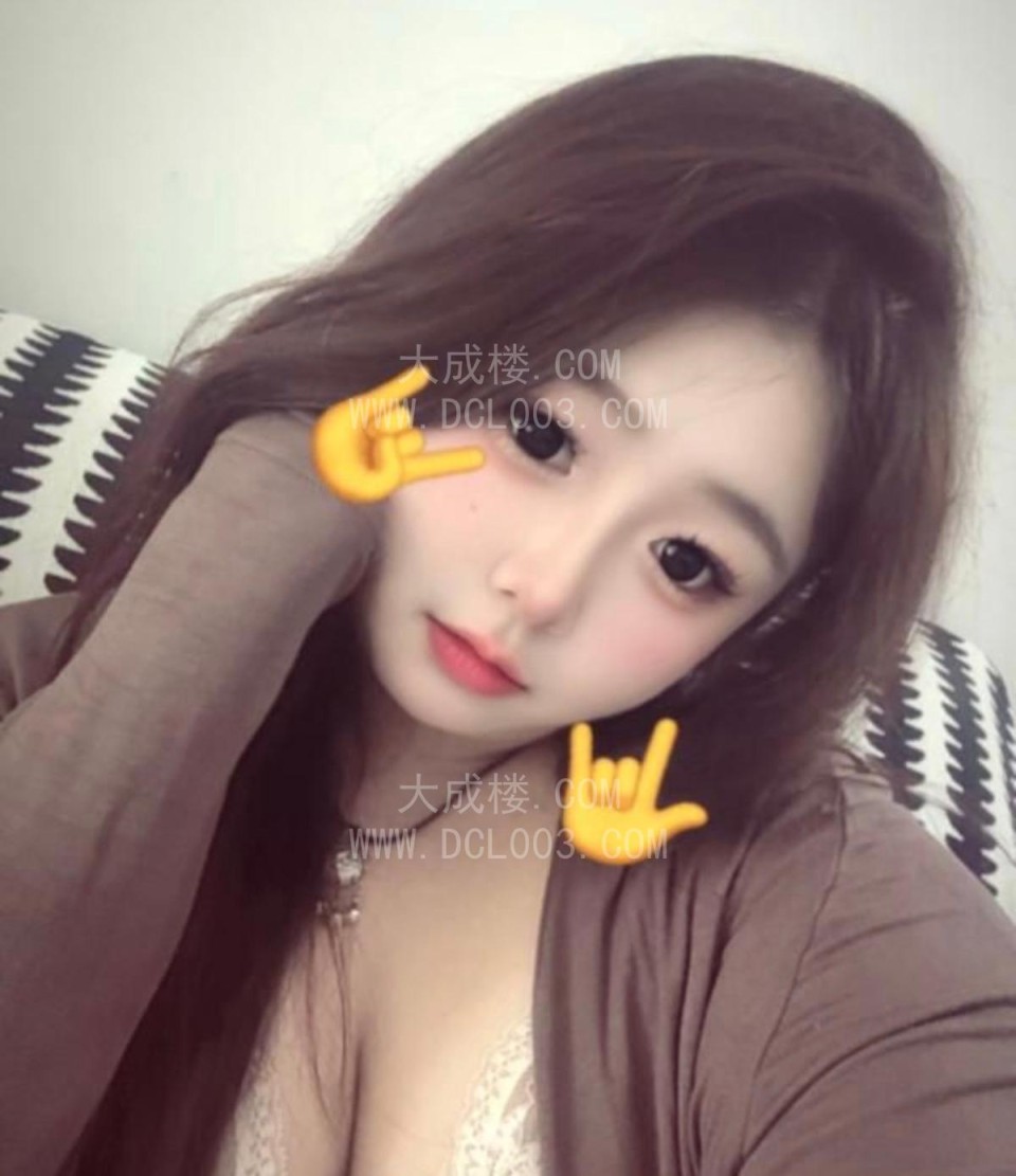 朝阳可爱小胖妹