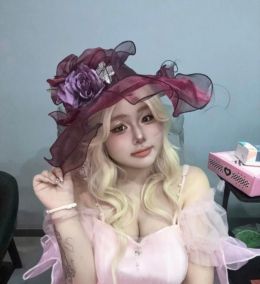 朝阳可爱小胖妹
