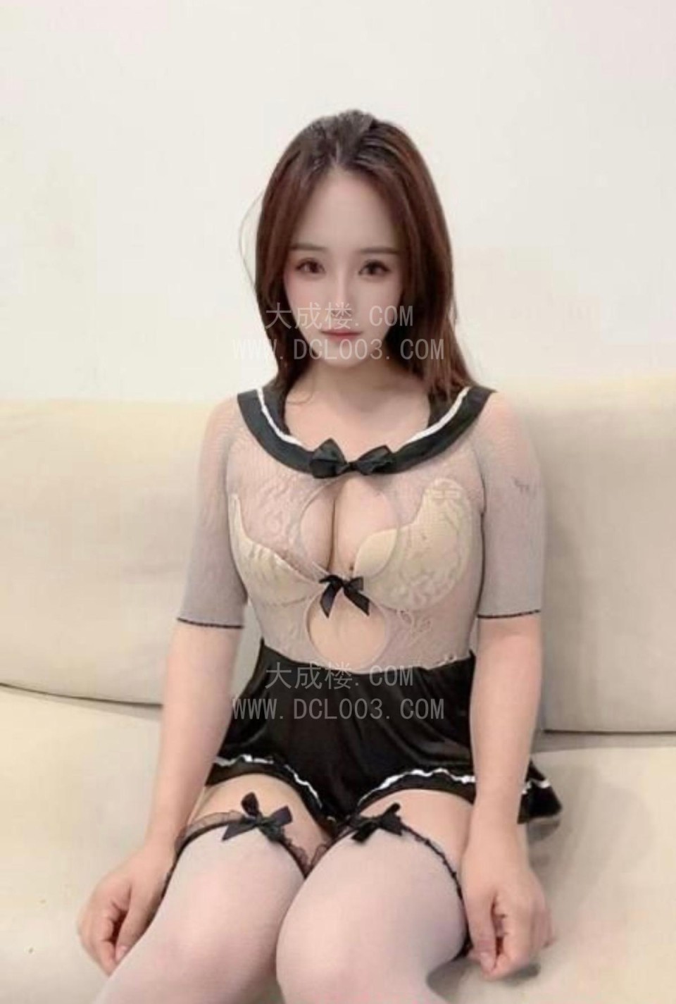 南岸大胸妹子