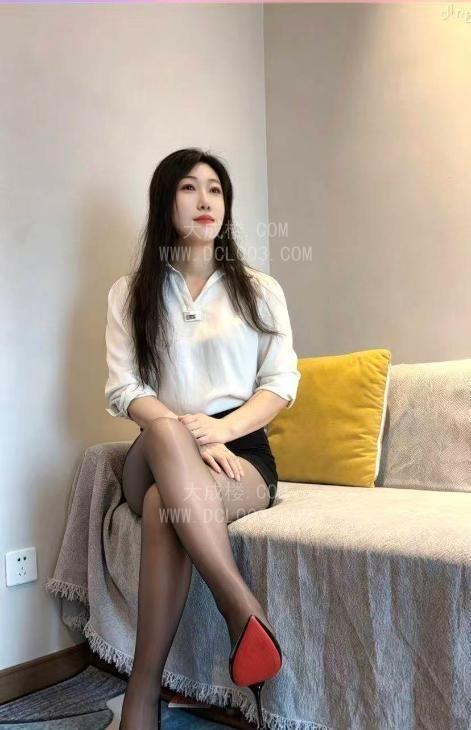 苏州丝足SM肥臀熟女