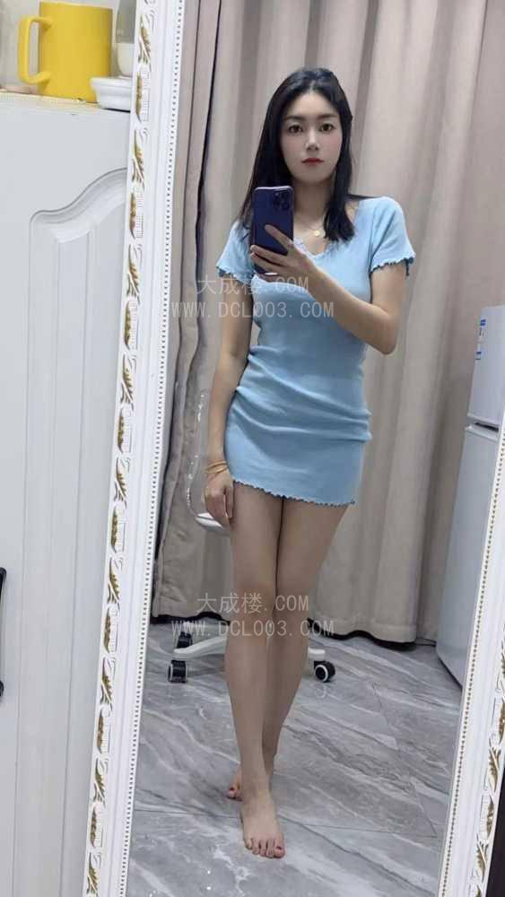 杭州刚下海不久还有些害羞妹子