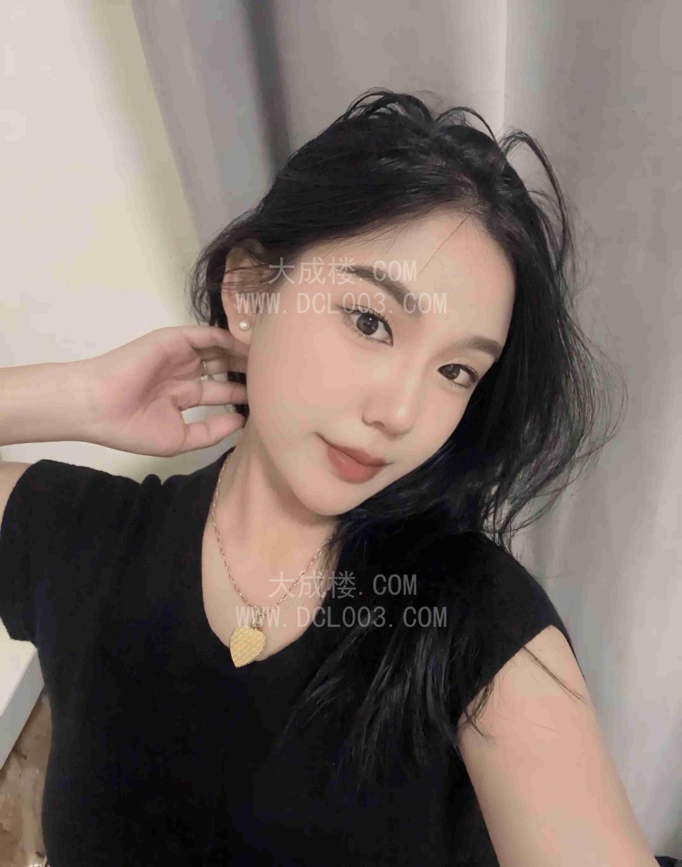 浦东御姐反差比较大算是天菜吧