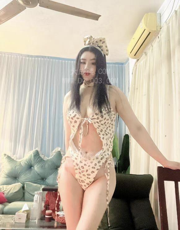 海珠风骚性感Sisi