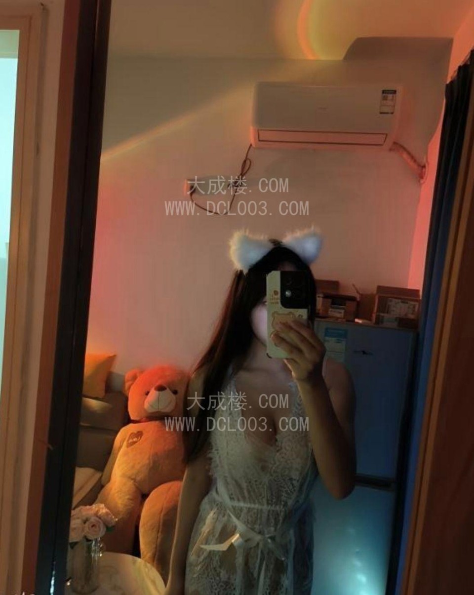 禅城粉乳骚妹子
