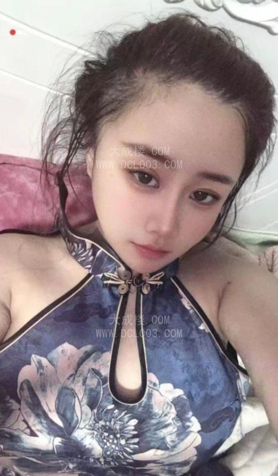 大波嫩妹静静