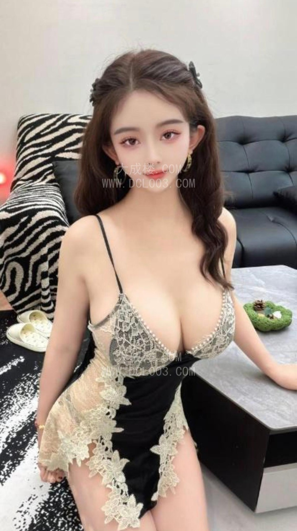 朝阳颜值大胸小姐姐